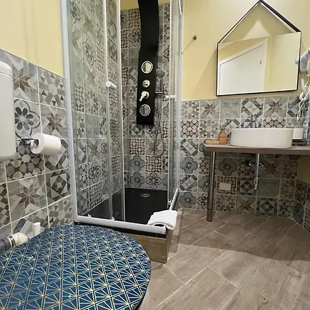 Domus La Foce 2* Genua