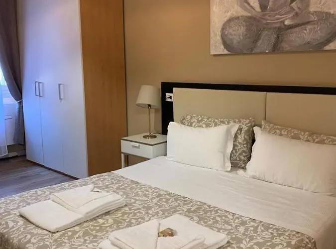 Domus La Foce Self Check In Hotel 2*