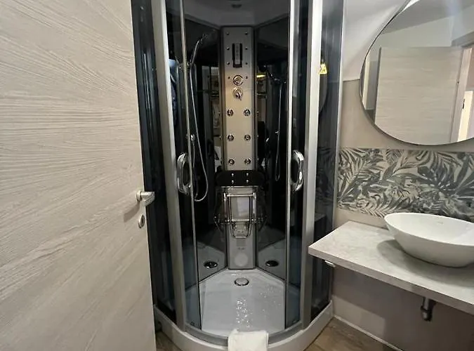 Domus La Foce Self Check In Hotel