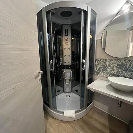 Domus La Foce Self Check In מלון