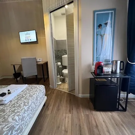 Domus La Foce Self Check In 酒店 热那亚